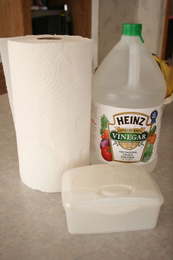 04-Awesome-Ways-to-Reuse-Baby-Wipes-Containers