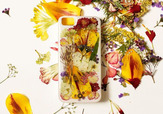 23-DIY-Phone-Cases-You-Can-Make