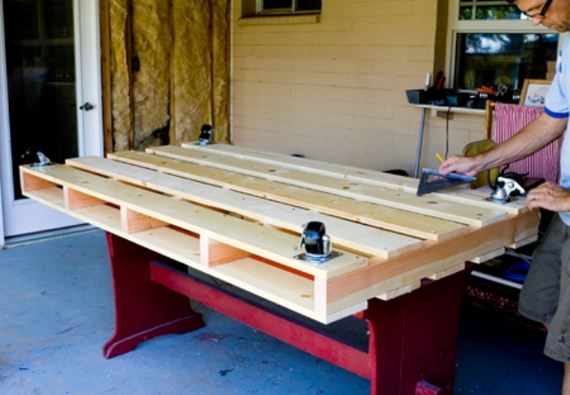 03-Best-DIY-Pallet-Bed-Projects