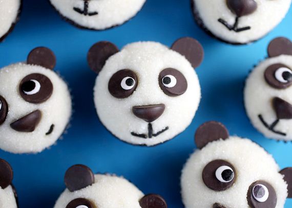 01-Panda-Cupcakes