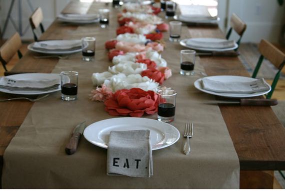 10-DIY-Table-Runners-Every-Occasion