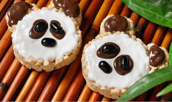 15-Panda-Cupcakes