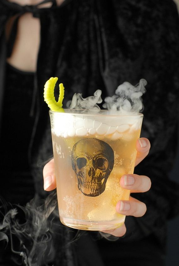 27-mind-blowing-halloween-drinks
