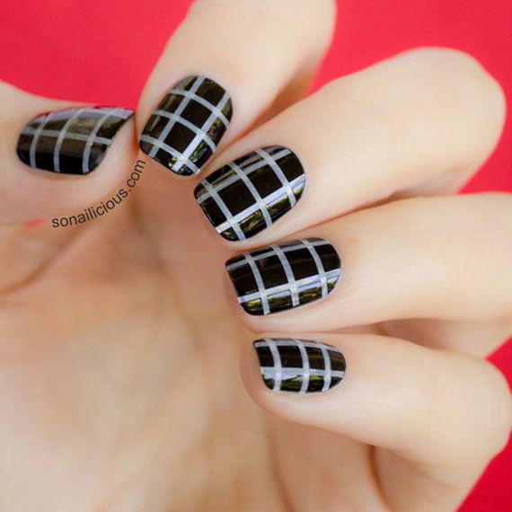 14-Striped-Nail-Designs