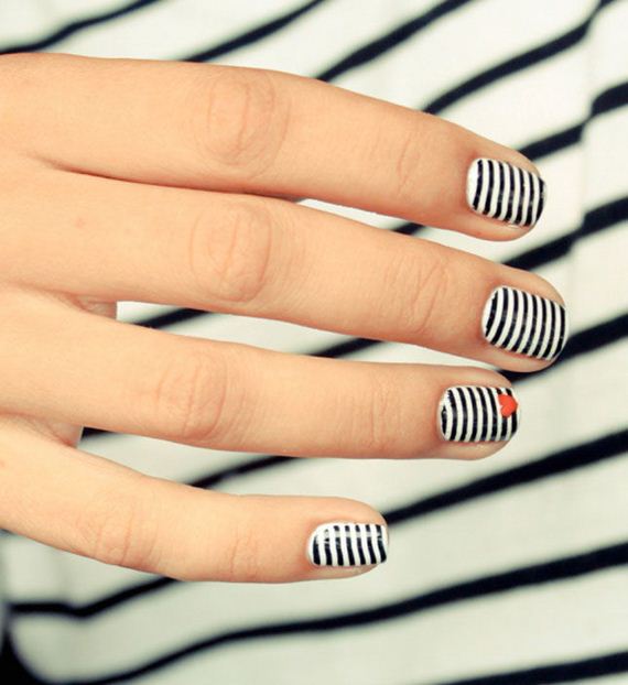 20-Striped-Nail-Designs