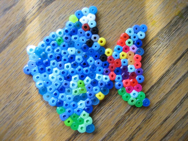 27-rainbow-fish-perler-beads