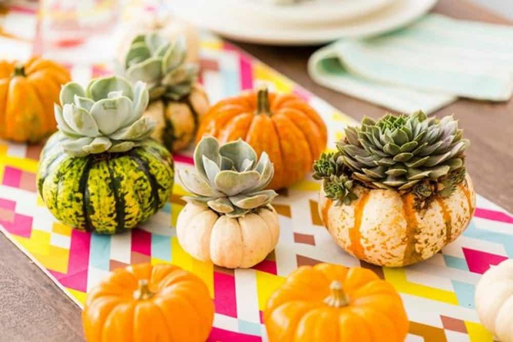 20 DIY Thanksgiving Decor Ideas To Brighten Your Home - DIYCraftsGuru